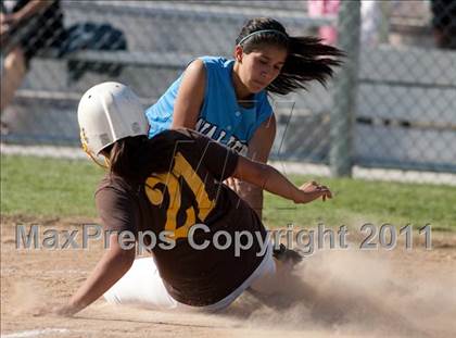 Thumbnail 2 in Montclair @ Don Lugo photogallery.