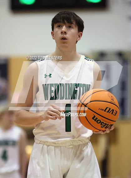 Thumbnail 2 in Weddington vs. Porter Ridge photogallery.