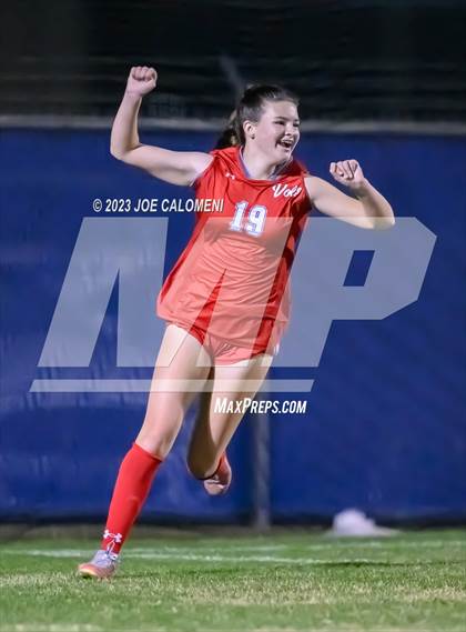 Thumbnail 1 in Brandeis vs Lee photogallery.