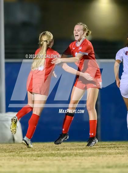 Thumbnail 2 in Brandeis vs Lee photogallery.