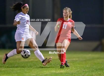 Thumbnail 3 in Brandeis vs Lee photogallery.