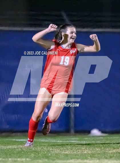 Thumbnail 2 in Brandeis vs Lee photogallery.