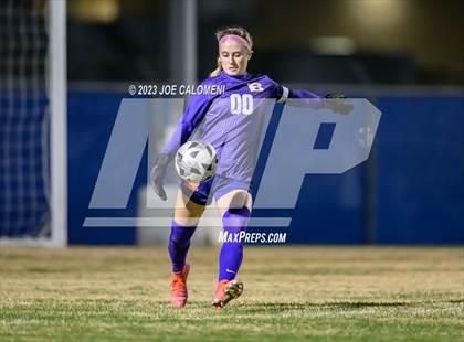 Thumbnail 3 in Brandeis vs Lee photogallery.