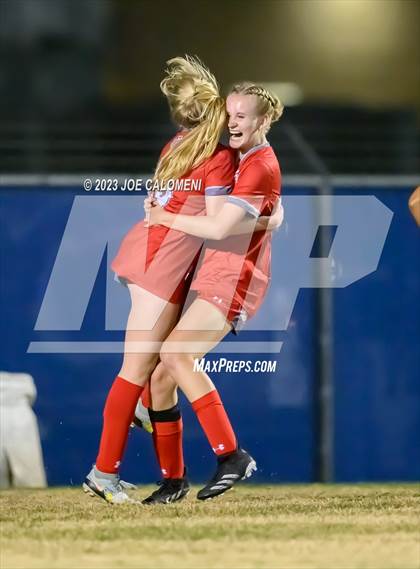 Thumbnail 3 in Brandeis vs Lee photogallery.