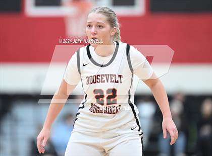 Thumbnail 3 in Shaker Heights @ Roosevelt (OHSAA D1 Sectional) photogallery.