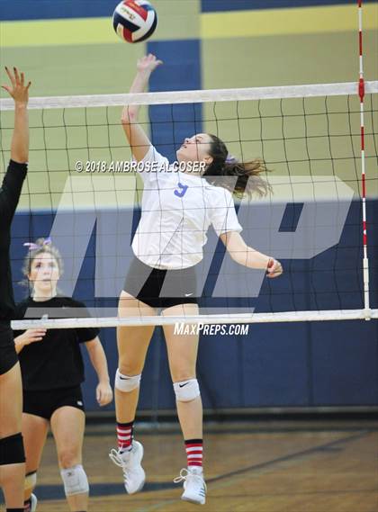 Thumbnail 1 in Oak Ridge vs. Mayde Creek (CFISD/Katy Classic) photogallery.