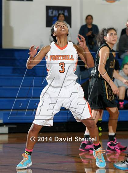 Thumbnail 1 in Rio Americano vs. Foothill (Dorothy Speck Memorial) photogallery.