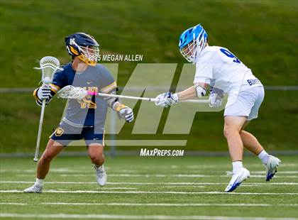 Thumbnail 1 in Archbishop Moeller @ St. Xavier (OHSAA Division 1 Round 3) photogallery.