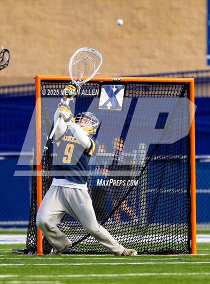 Thumbnail 2 in Archbishop Moeller @ St. Xavier (OHSAA Division 1 Round 3) photogallery.