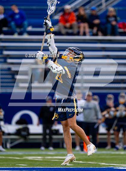Thumbnail 2 in Archbishop Moeller @ St. Xavier (OHSAA Division 1 Round 3) photogallery.