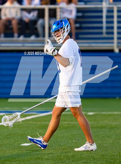 Thumbnail 3 in Archbishop Moeller @ St. Xavier (OHSAA Division 1 Round 3) photogallery.