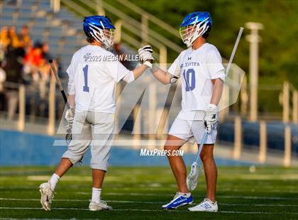 Thumbnail 2 in Archbishop Moeller @ St. Xavier (OHSAA Division 1 Round 3) photogallery.
