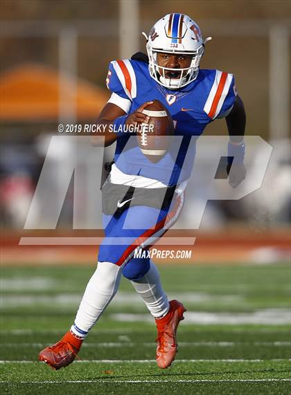 Thumbnail 3 in Oak Lawn Richards @ East Saint Louis (IHSA 6A 3rd Round) photogallery.