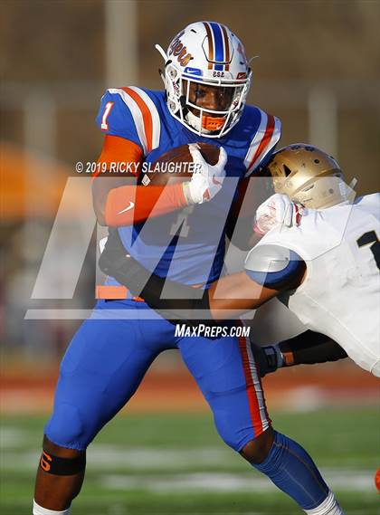 Thumbnail 2 in Oak Lawn Richards @ East Saint Louis (IHSA 6A 3rd Round) photogallery.