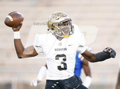 Thumbnail 1 in Oak Lawn Richards @ East Saint Louis (IHSA 6A 3rd Round) photogallery.