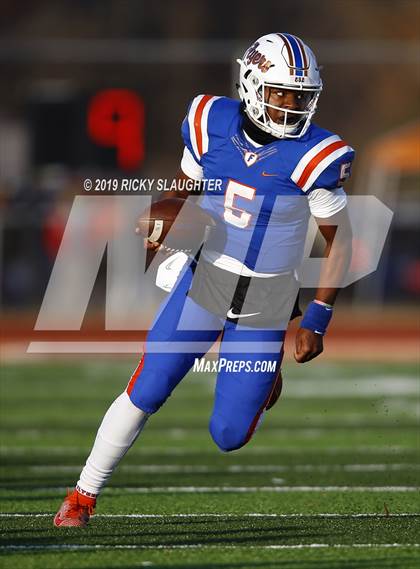 Thumbnail 2 in Oak Lawn Richards @ East Saint Louis (IHSA 6A 3rd Round) photogallery.
