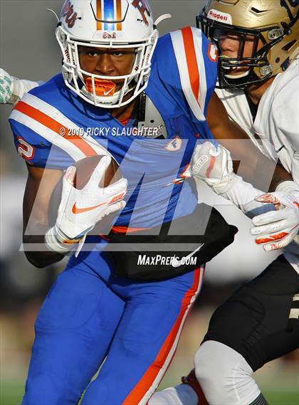 Thumbnail 2 in Oak Lawn Richards @ East Saint Louis (IHSA 6A 3rd Round) photogallery.