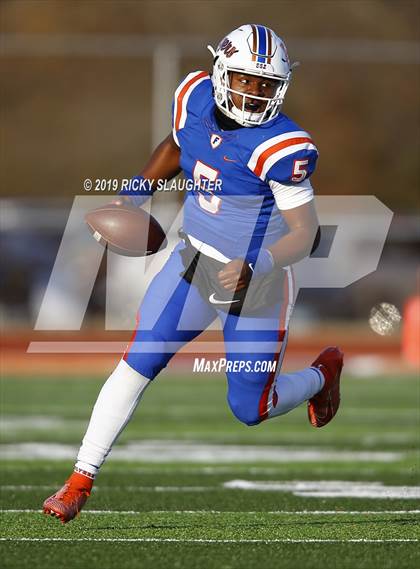 Thumbnail 2 in Oak Lawn Richards @ East Saint Louis (IHSA 6A 3rd Round) photogallery.