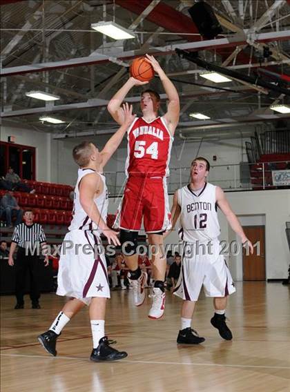 Thumbnail 1 in Benton vs. Vandalia (DuQuoin Tip-Off Classic) photogallery.