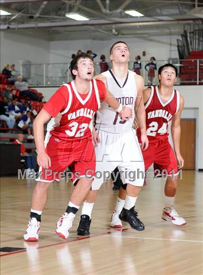 Thumbnail 3 in Benton vs. Vandalia (DuQuoin Tip-Off Classic) photogallery.