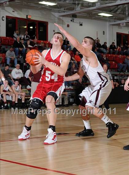 Thumbnail 2 in Benton vs. Vandalia (DuQuoin Tip-Off Classic) photogallery.