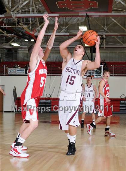 Thumbnail 1 in Benton vs. Vandalia (DuQuoin Tip-Off Classic) photogallery.