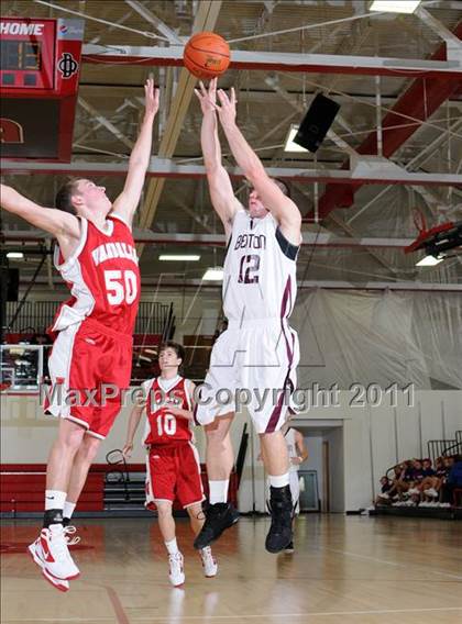 Thumbnail 3 in Benton vs. Vandalia (DuQuoin Tip-Off Classic) photogallery.