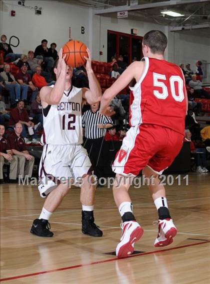 Thumbnail 3 in Benton vs. Vandalia (DuQuoin Tip-Off Classic) photogallery.