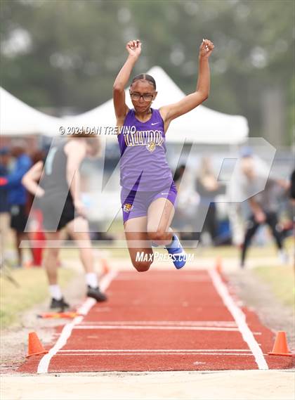 Thumbnail 1 in 2024 Marlin Invitational (Long Jump) photogallery.