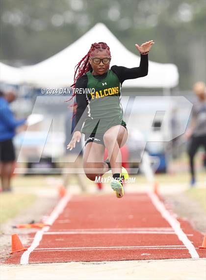 Thumbnail 3 in 2024 Marlin Invitational (Long Jump) photogallery.