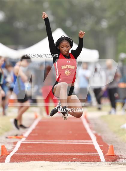 Thumbnail 1 in 2024 Marlin Invitational (Long Jump) photogallery.