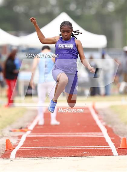 Thumbnail 1 in 2024 Marlin Invitational (Long Jump) photogallery.