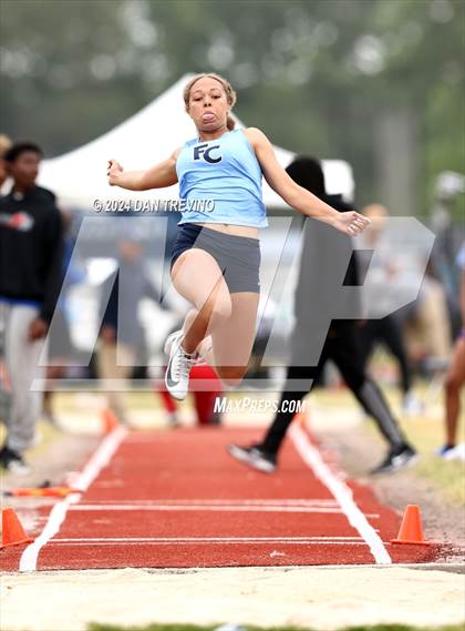 Thumbnail 1 in 2024 Marlin Invitational (Long Jump) photogallery.