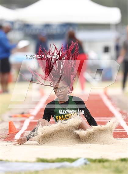 Thumbnail 1 in 2024 Marlin Invitational (Long Jump) photogallery.