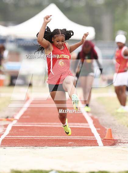 Thumbnail 1 in 2024 Marlin Invitational (Long Jump) photogallery.