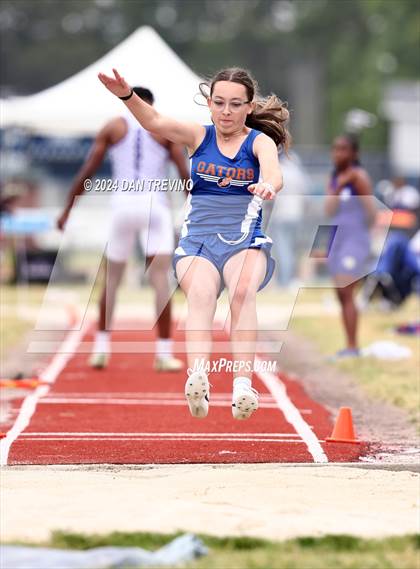 Thumbnail 2 in 2024 Marlin Invitational (Long Jump) photogallery.