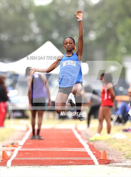 Thumbnail 1 in 2024 Marlin Invitational (Long Jump) photogallery.