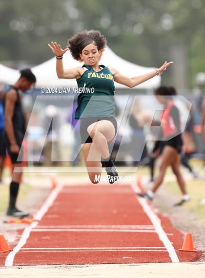 Thumbnail 2 in 2024 Marlin Invitational (Long Jump) photogallery.
