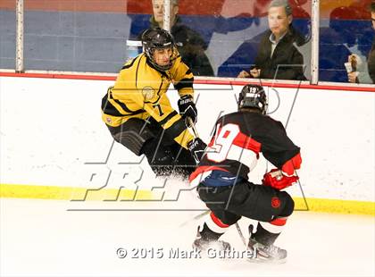 Thumbnail 1 in Chaminade vs.Vianney (Marianist Cup) photogallery.