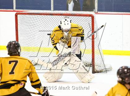 Thumbnail 2 in Chaminade vs.Vianney (Marianist Cup) photogallery.