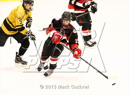 Thumbnail 1 in Chaminade vs.Vianney (Marianist Cup) photogallery.