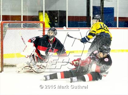 Thumbnail 1 in Chaminade vs.Vianney (Marianist Cup) photogallery.