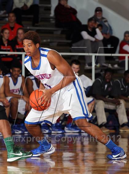 Thumbnail 2 in Duncanville vs, DeSoto (McDonald's Texas Invitational) photogallery.