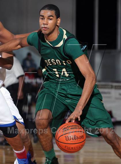 Thumbnail 2 in Duncanville vs, DeSoto (McDonald's Texas Invitational) photogallery.