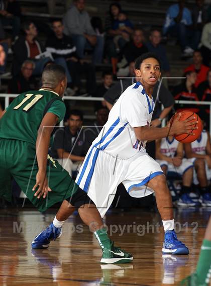 Thumbnail 3 in Duncanville vs, DeSoto (McDonald's Texas Invitational) photogallery.