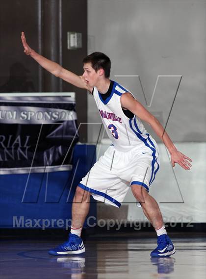 Thumbnail 2 in Duncanville vs, DeSoto (McDonald's Texas Invitational) photogallery.