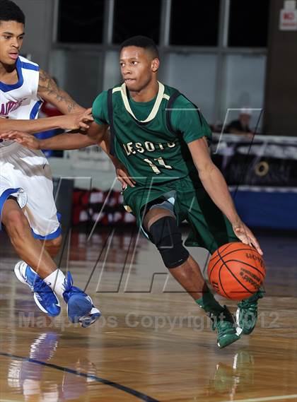 Thumbnail 2 in Duncanville vs, DeSoto (McDonald's Texas Invitational) photogallery.