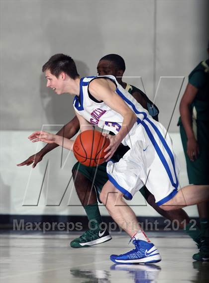 Thumbnail 2 in Duncanville vs, DeSoto (McDonald's Texas Invitational) photogallery.