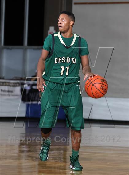Thumbnail 2 in Duncanville vs, DeSoto (McDonald's Texas Invitational) photogallery.