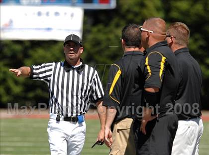 Thumbnail 3 in Thomas Jefferson vs. Cleveland Glenville (Friends of Coal Classic) photogallery.